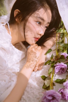 一前一后三个人轮换的英文